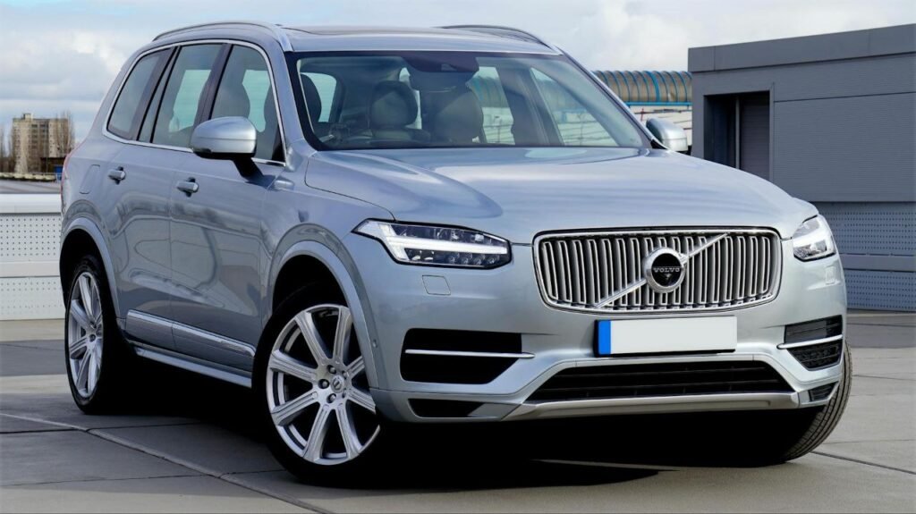 volvo xc90 with color safesty